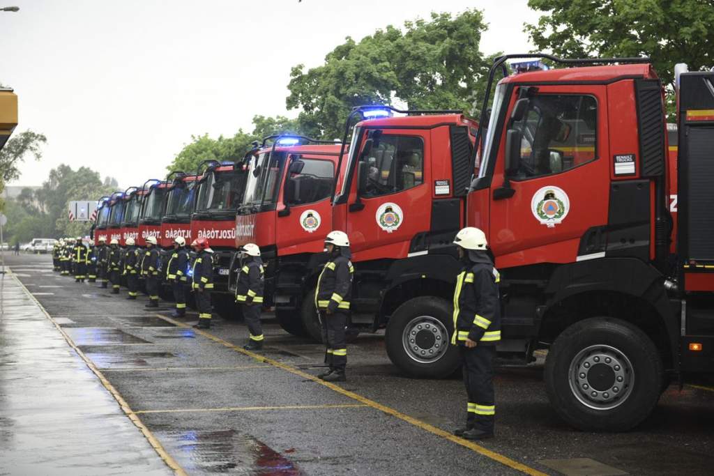 Nagy szállítókapacitású tűzoltó vízszállítót kapott Kiskunfélegyháza