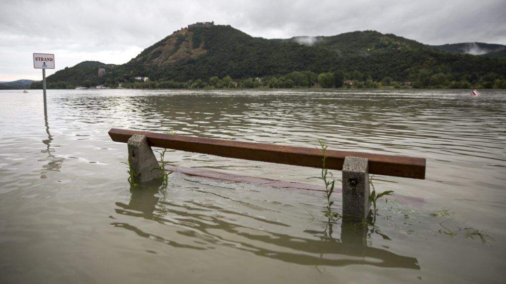 Emelkedik a Duna és a Tisza vízszintje, árvízvédelmi készültség jöhet