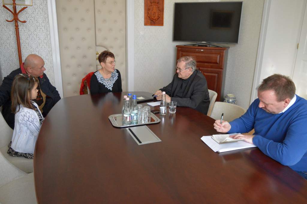 Képviselői fogadóórát tartott Lezsák Sándor Kiskunfélegyházán
