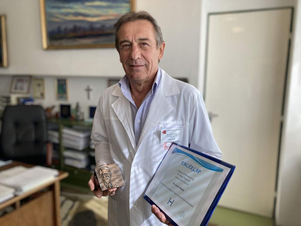 Dr. Svébis Mihály főigazgató kapta a Magyar Kórházszövetség életműdíját 