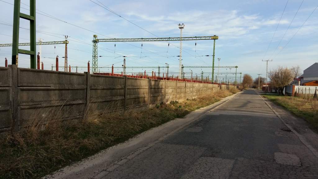 Egy lépéssel közelebb került a város a Molnártelepi összekötő út megépítéséhez