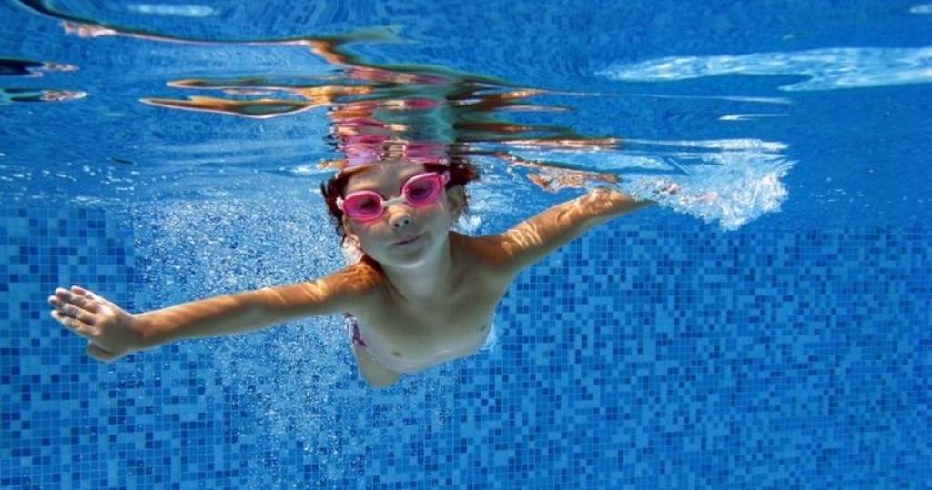 Minden gyermek tanuljon meg úszni!