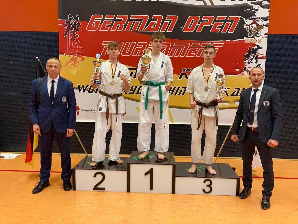 Németországban és Győrben versenyeztek