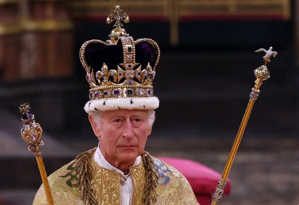 Isten óvja a királyt! – megkoronázták III. Károlyt