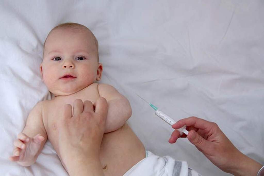 Változott a csecsemők kötelező védőoltása