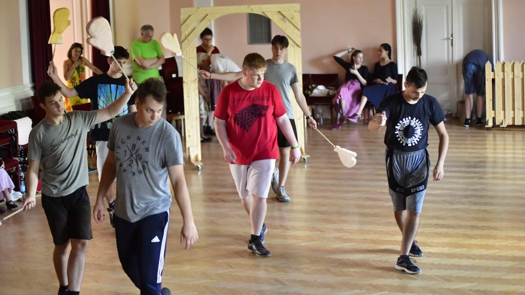 Három vármegyei településen láthatják a János vitéz táncjátékot