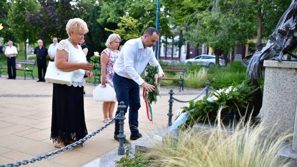 Petőfi halálának évfordulójára emlékeztek