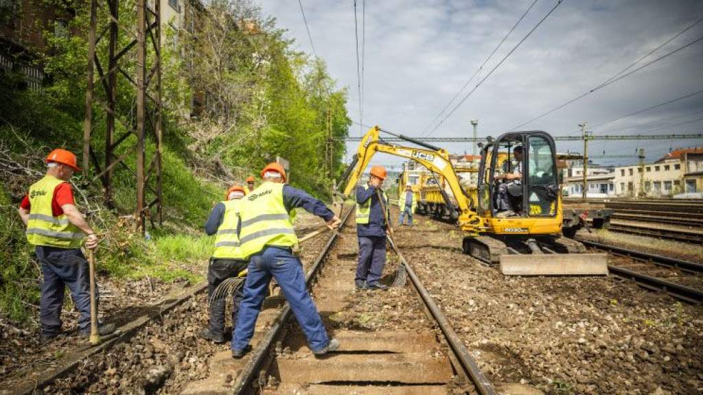 Éjszakai zajjal járó munkavégzés a vasútvonalakon