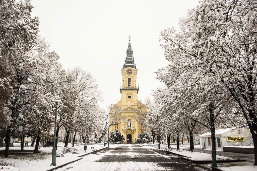 Sarlós Boldogasszony Főplébánia hirdetései