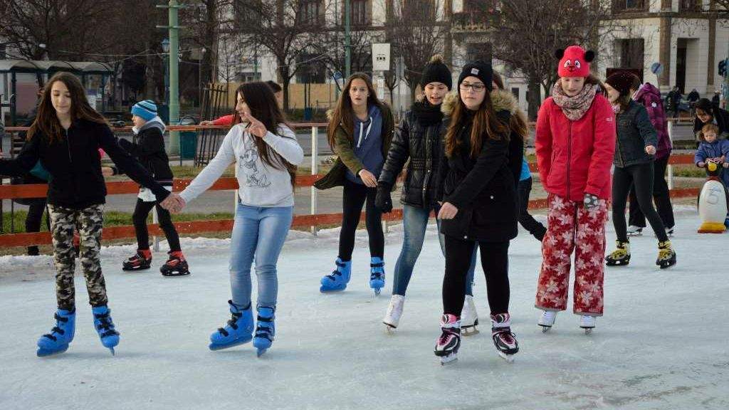 Átmenetileg szünetel a jégpálya nyitvatartása 