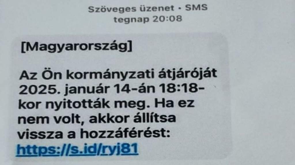 Sms-ekkel is támadnak az online csalók