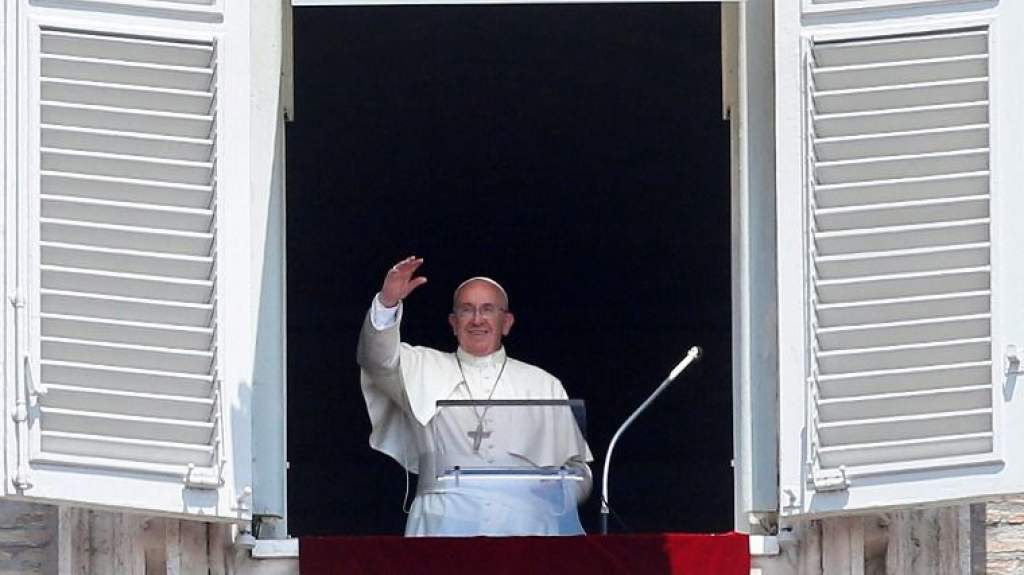 Ferenc pápa karitatív céljaira gyűjtenek a katolikus templomokban