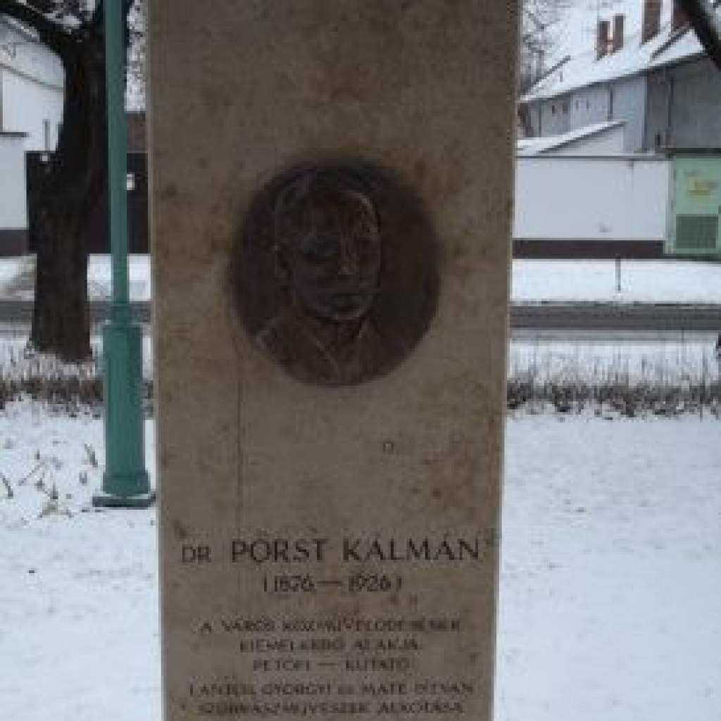 90 éve hunyt el Porst Kálmán, a helyi gimnázium igazgatója, a  város közművelődésének jeles képviselője
