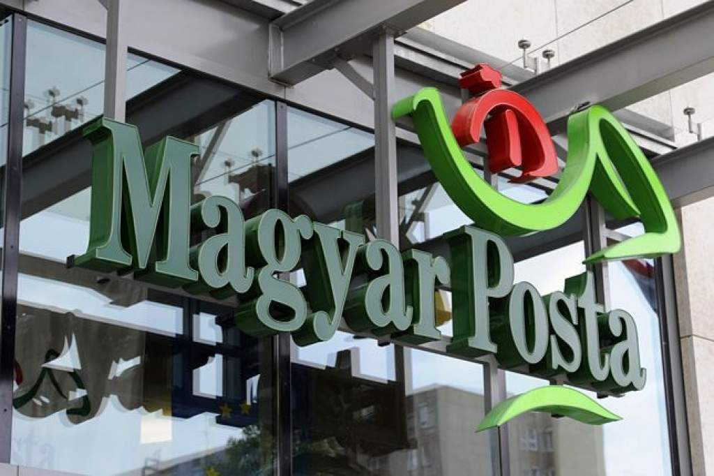 Rekord mennyiségű csomagot szállított a Magyar Posta 2015-ben