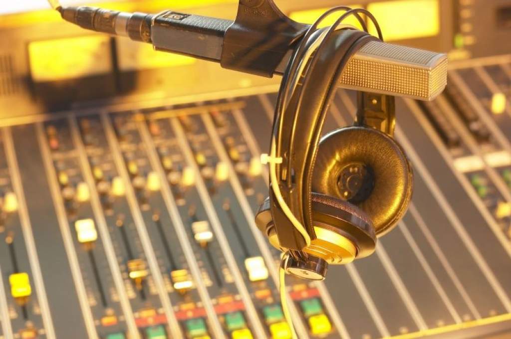 Helyi, körzeti rádiós műsorokat támogat a Médiatanács