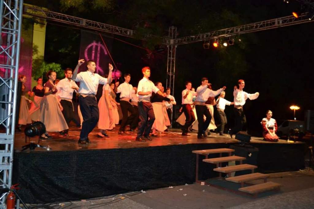 Több táncházat és tábort szervez a Félegyházi Táncszínház