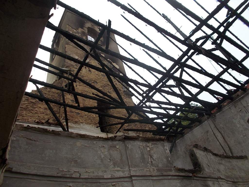 Félegyháza székely testvértelepülésén, Korondon vasárnap este leégett az atyhai templom