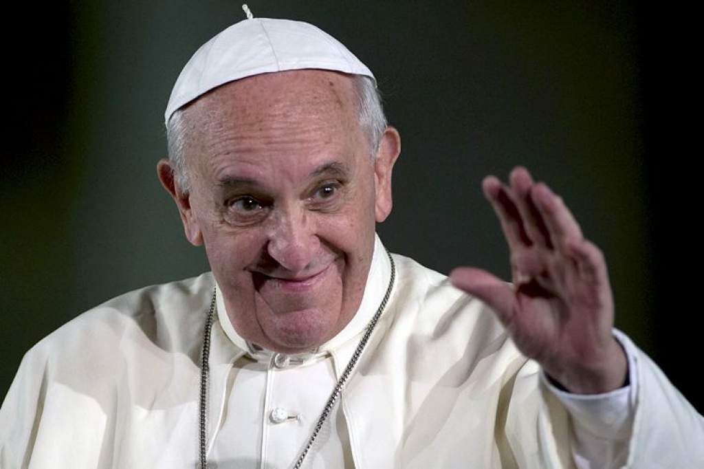 Ferenc pápa a háborúk és a terror áldozataira emlékezett karácsonyi üzenetében