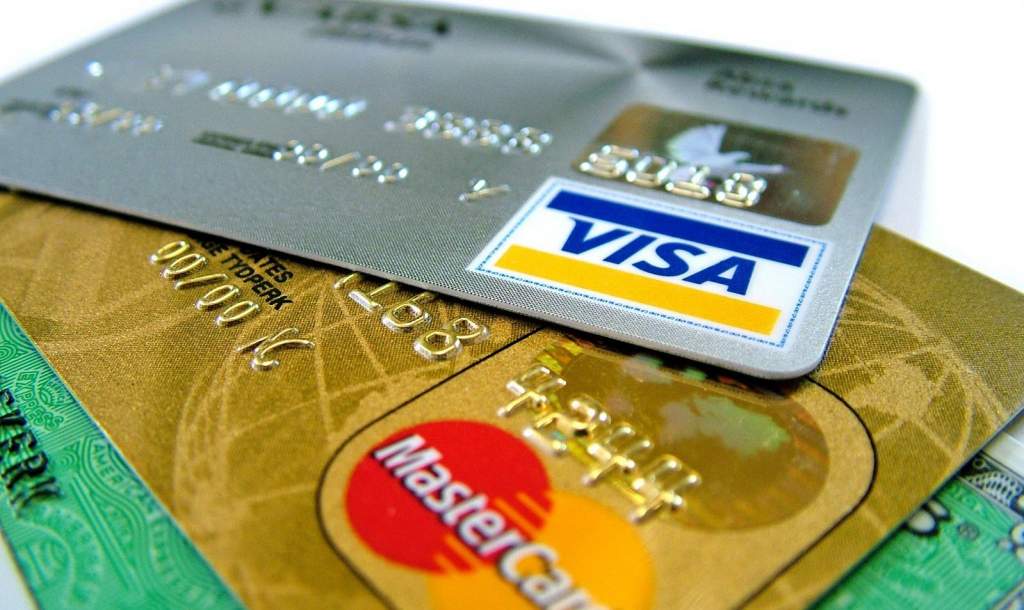 Hamarosan online, bankkártyával is lehet adót fizetni