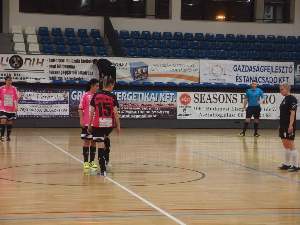 Futsal rangadó a Kész Arénában 