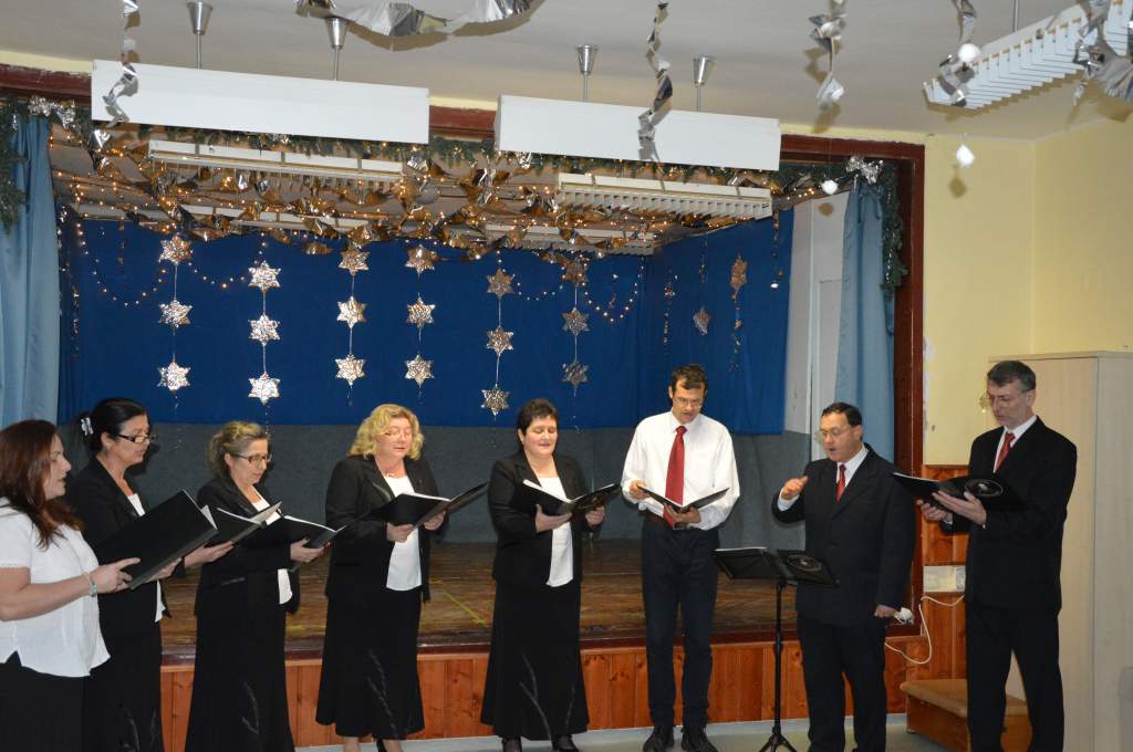Karácsonyra hangoló koncert a József Attila Általános Iskolában