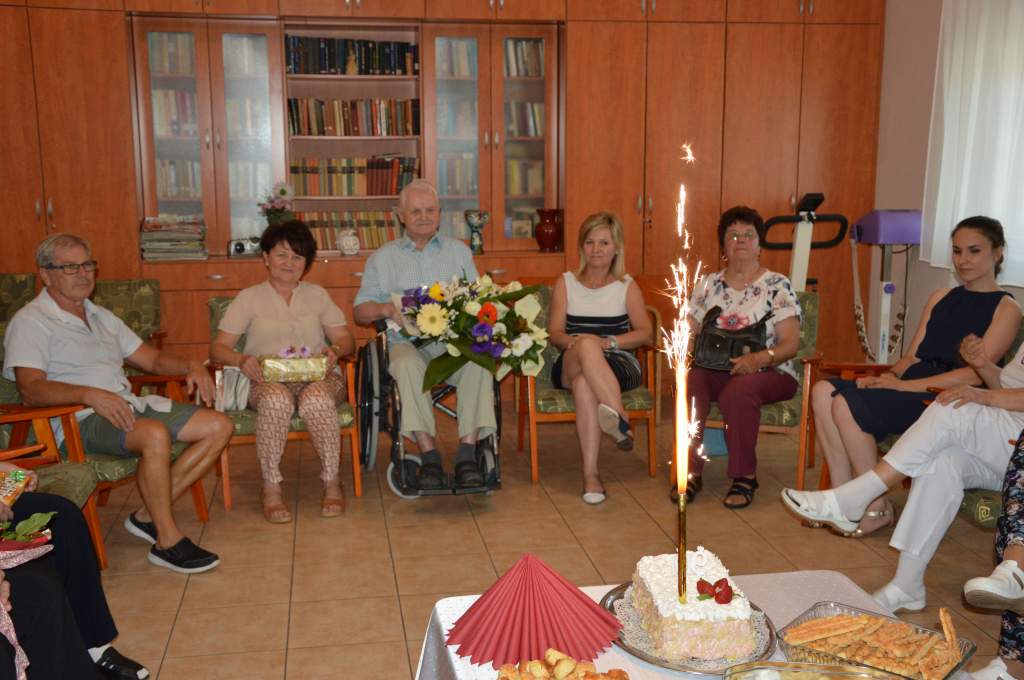 Aktív életet él a 90 éves Petróczi Gábor  bácsi