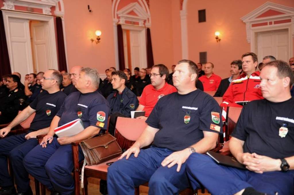 Bács-Kiskunban konzultáltak az önkéntes tűzoltó egyesületek