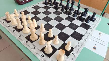 Négy iskola sakkverseny